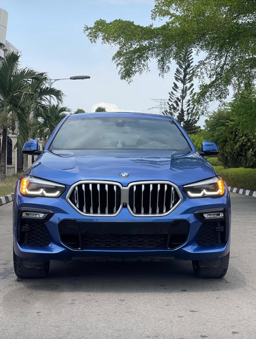 Black 2017 Honda Accord sedan with tinted windows